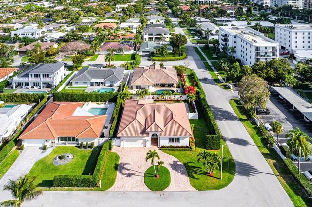 899 S Granada Drive, Boca Raton, FL 33432