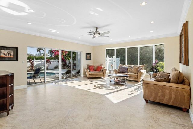 899 S Granada Drive, Boca Raton, FL 33432