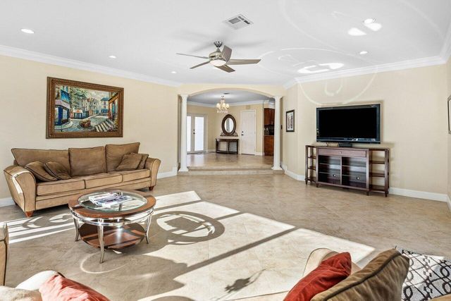 899 S Granada Drive, Boca Raton, FL 33432