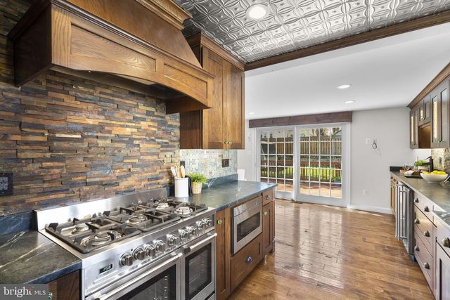 2818 MARSHALL ST, Falls Church, VA 22042