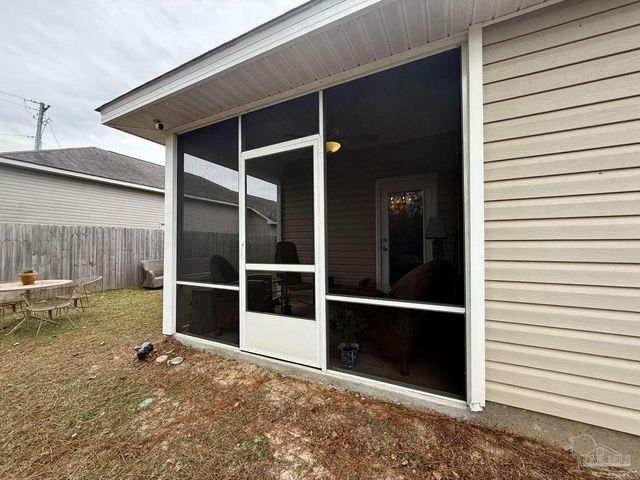 8775 Bradfield Dr, Pensacola, FL 32507