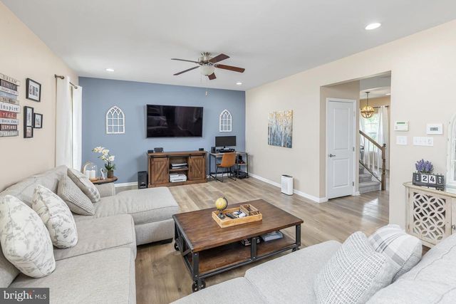 824 KRISTIN LN, Williamstown, NJ 08094