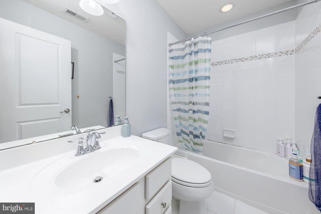 824 KRISTIN LN, Williamstown, NJ 08094