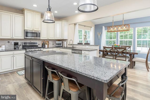 824 KRISTIN LN, Williamstown, NJ 08094