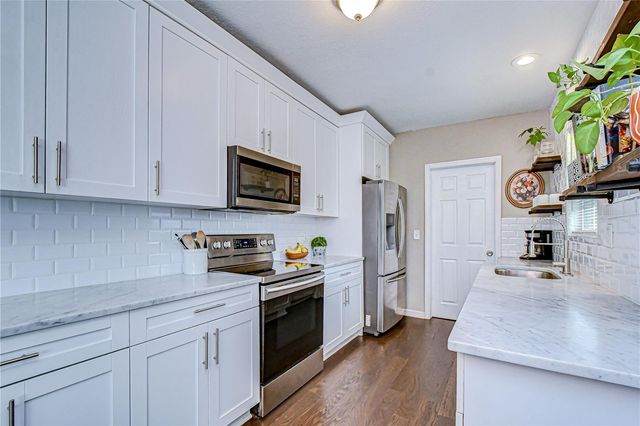 1710 ESCORT AVENUE, Tampa, FL 33610