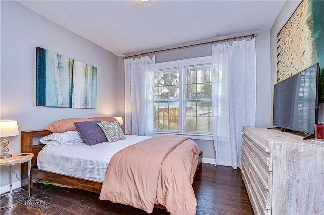 1710 ESCORT AVENUE, Tampa, FL 33610