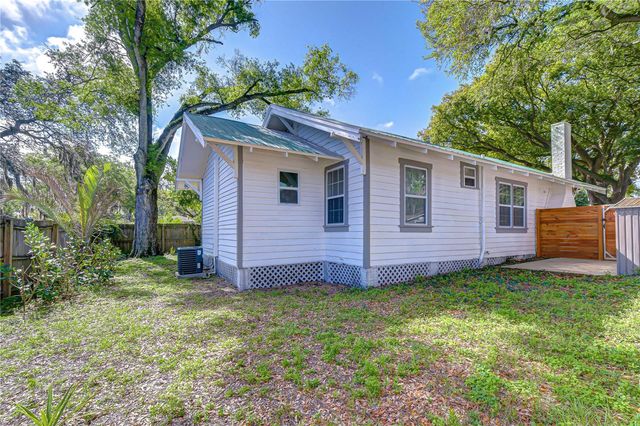 1710 ESCORT AVENUE, Tampa, FL 33610