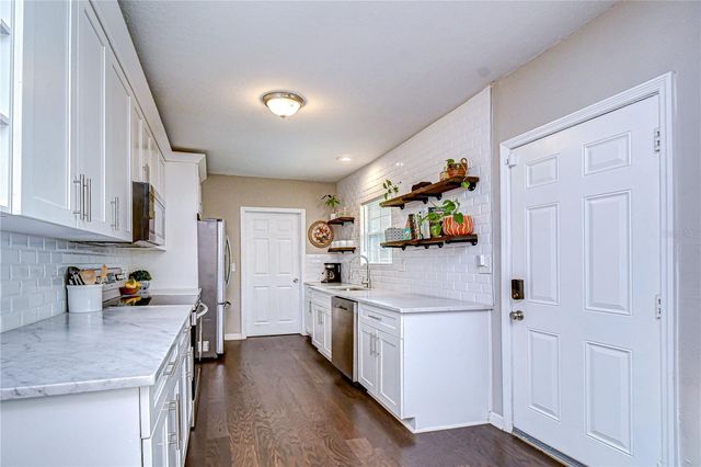 1710 ESCORT AVENUE, Tampa, FL 33610