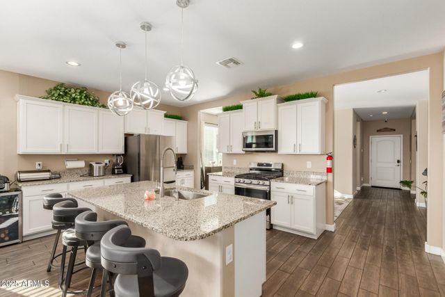 30213 W FAIRMOUNT Avenue, Buckeye, AZ 85396