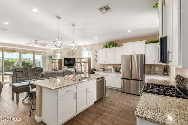 30213 W FAIRMOUNT Avenue, Buckeye, AZ 85396