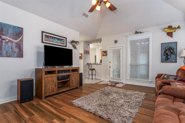 910 Cumberland Trail, Mansfield, TX 76063