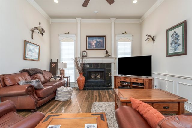 910 Cumberland Trail, Mansfield, TX 76063