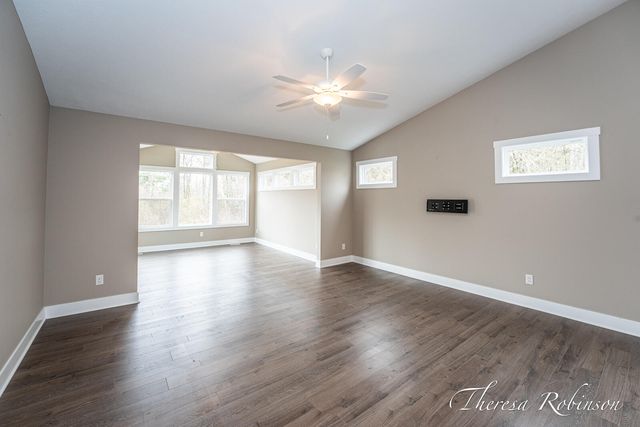 6180 Charleston Lane 46, Allendale Twp, MI 49401