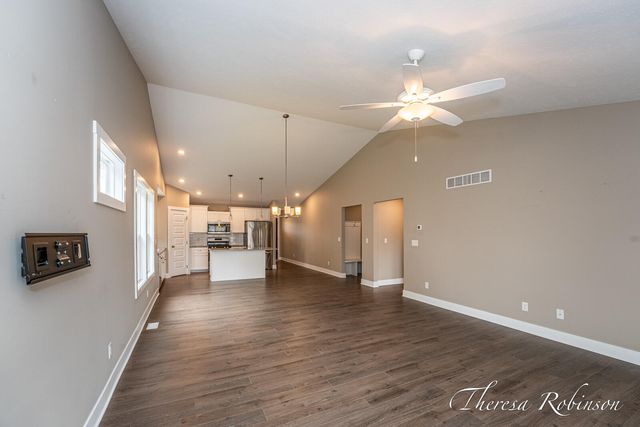 6180 Charleston Lane 46, Allendale Twp, MI 49401