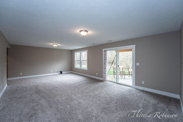 6180 Charleston Lane 46, Allendale Twp, MI 49401