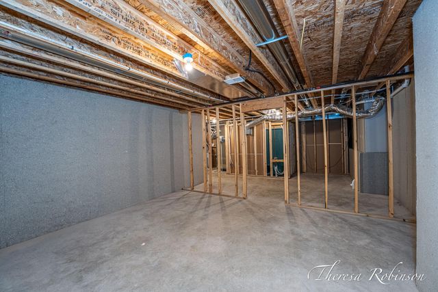 6180 Charleston Lane 46, Allendale Twp, MI 49401