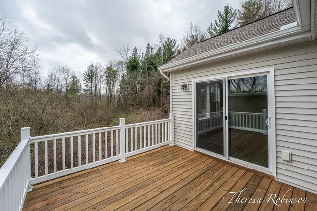 6180 Charleston Lane 46, Allendale Twp, MI 49401