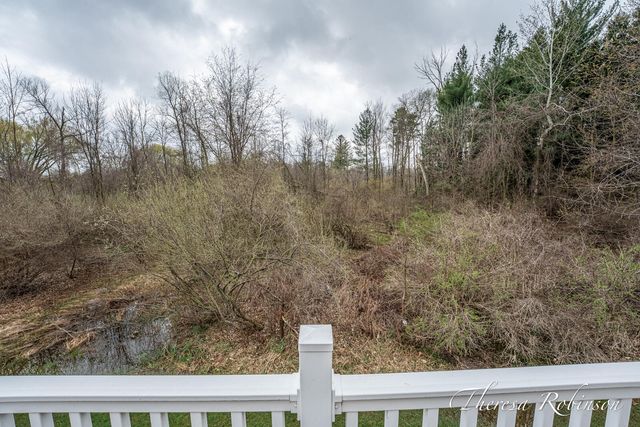 6180 Charleston Lane 46, Allendale Twp, MI 49401