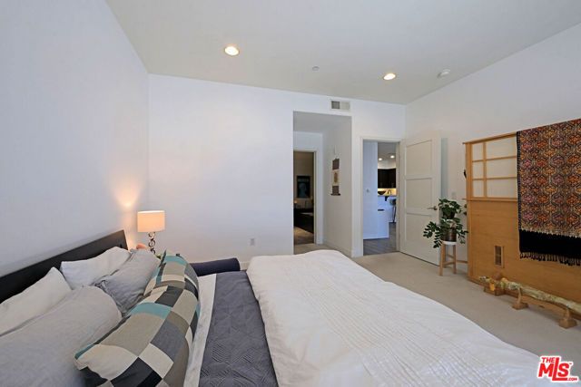 4820 Bellflower Avenue 206, North Hollywood (los Angeles), CA 91601