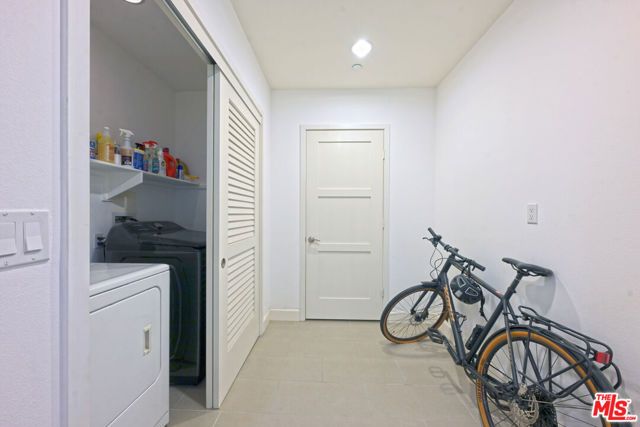 4820 Bellflower Avenue 206, North Hollywood (los Angeles), CA 91601
