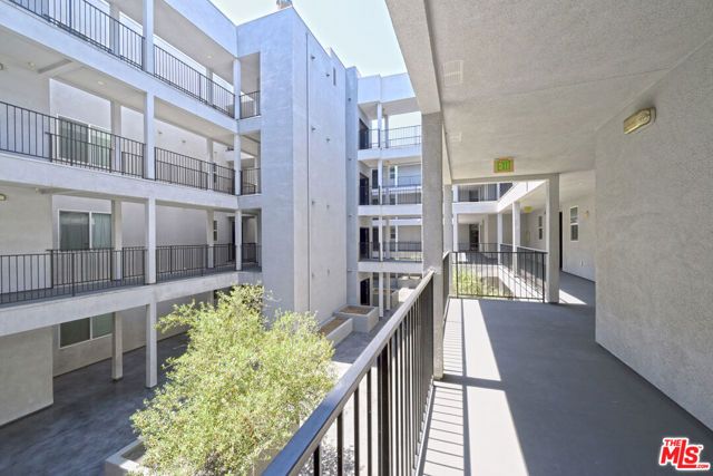 4820 Bellflower Avenue 206, North Hollywood (los Angeles), CA 91601