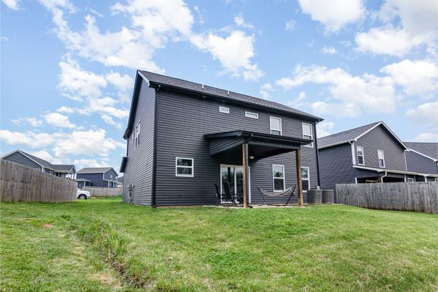 242 Stone Bluff Way, Clarksville, TN 37040