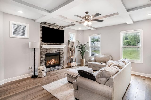 242 Stone Bluff Way, Clarksville, TN 37040