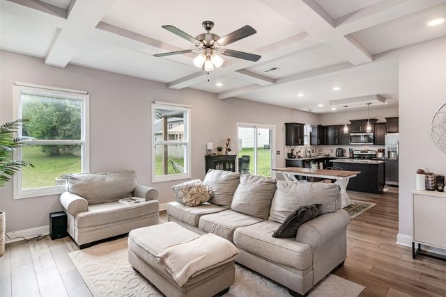 242 Stone Bluff Way, Clarksville, TN 37040