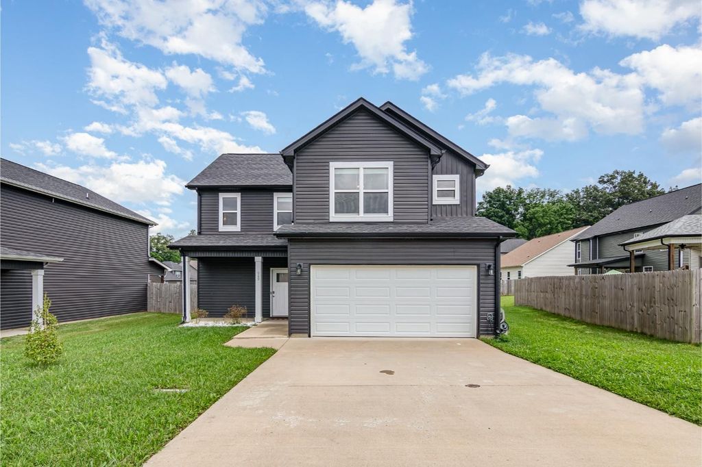 242 Stone Bluff Way, Clarksville, TN 37040