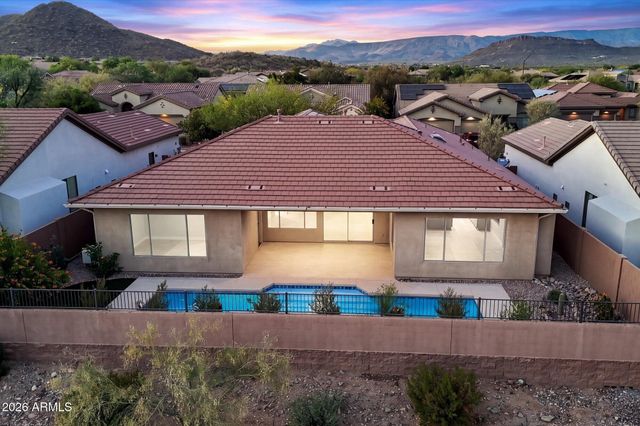 1435 W WHITMAN Court, Anthem, AZ 85086