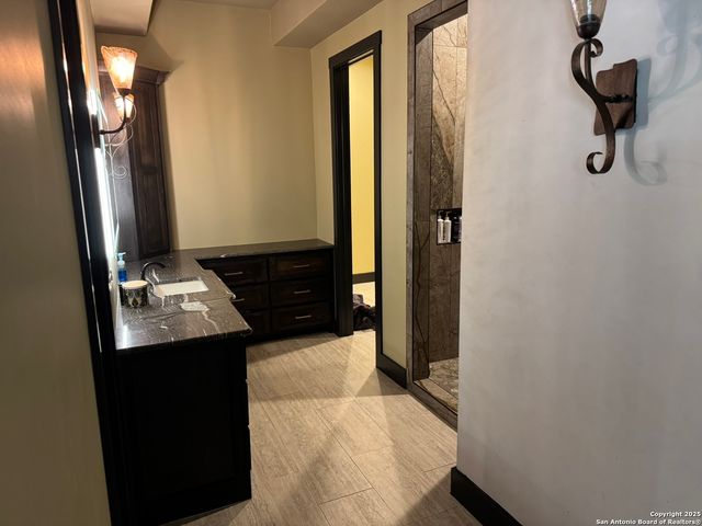 1275 Cypress Creek, Kerrville, TX 78003