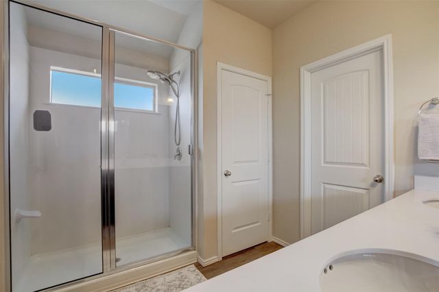 511 Kyra LN, Taylor, TX 76574