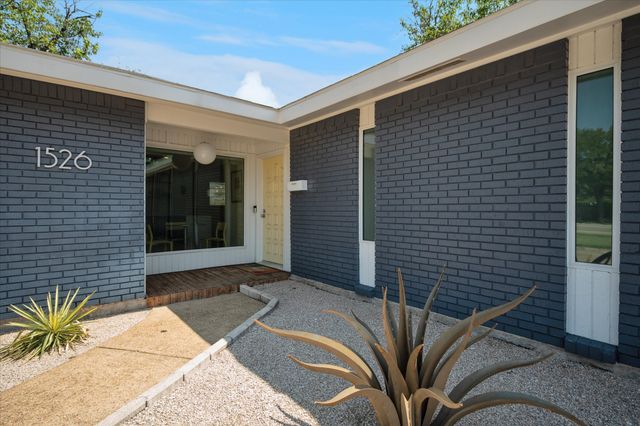 1526 Oates Drive, Dallas, TX 75228