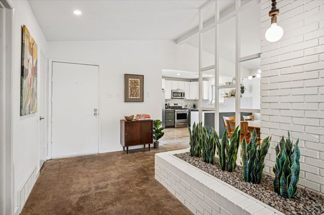 1526 Oates Drive, Dallas, TX 75228