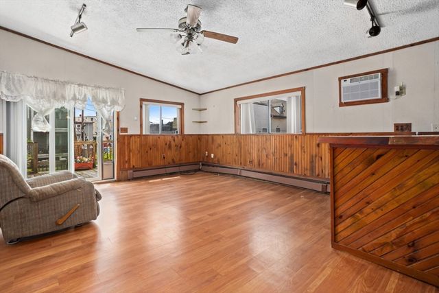 113 Saratoga St, Boston, MA 02128