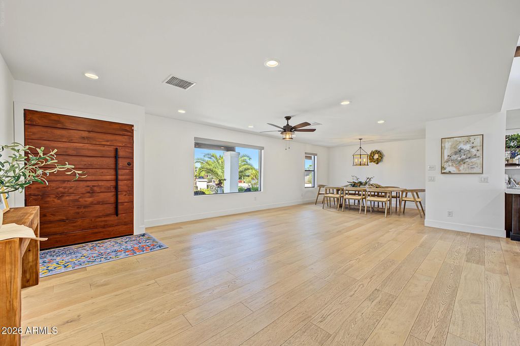 9619 N 33RD Street, Phoenix, AZ 85028 — photo 4