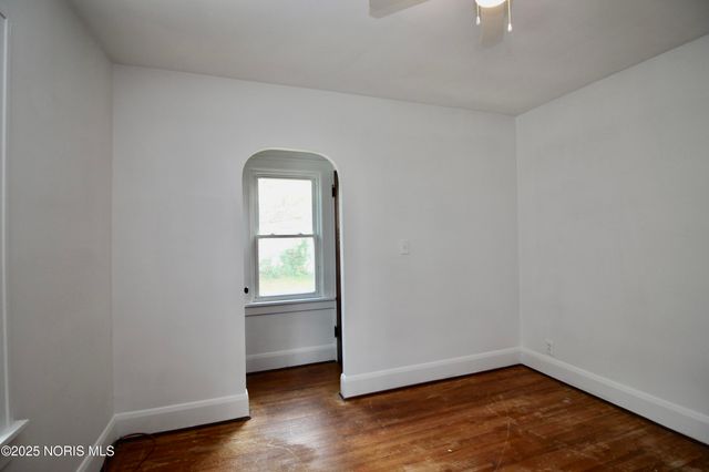 3904 Burton Avenue, Toledo, OH 43612