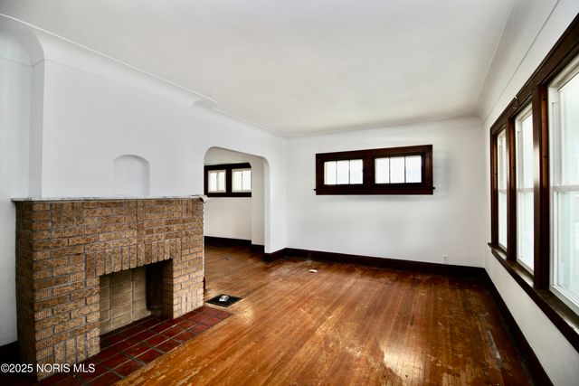 3904 Burton Avenue, Toledo, OH 43612