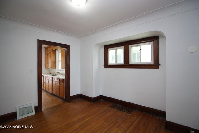 3904 Burton Avenue, Toledo, OH 43612