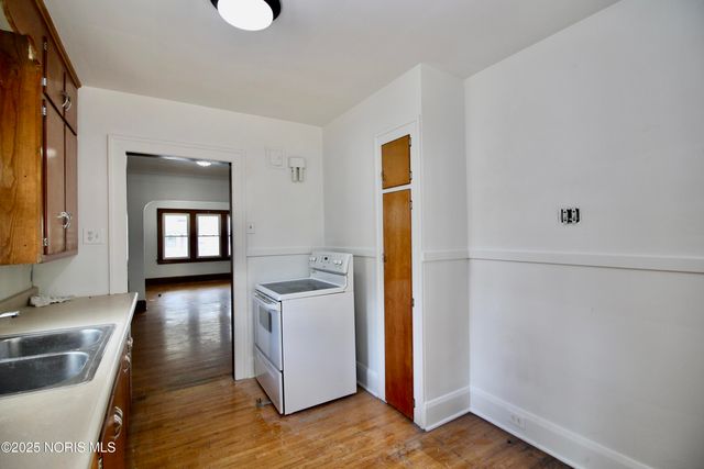 3904 Burton Avenue, Toledo, OH 43612