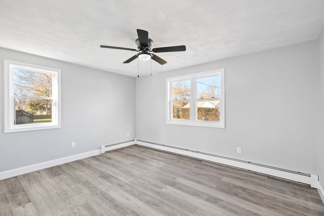 48 Narrows Rd, Bristol, RI 02809