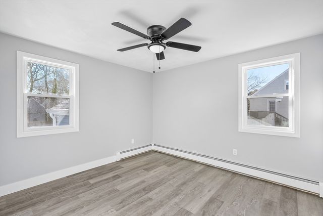 48 Narrows Rd, Bristol, RI 02809