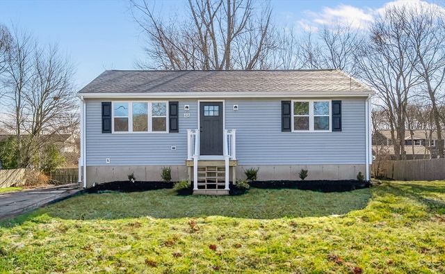 48 Narrows Rd, Bristol, RI 02809