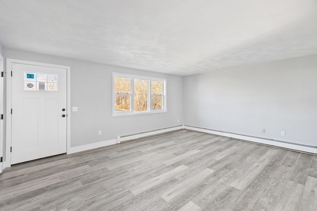 48 Narrows Rd, Bristol, RI 02809