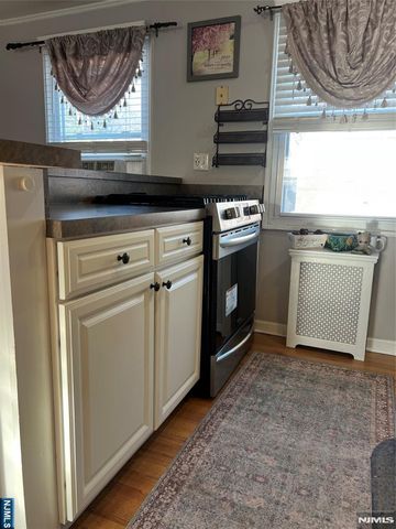 134B Hastings, Rutherford, NJ 07070
