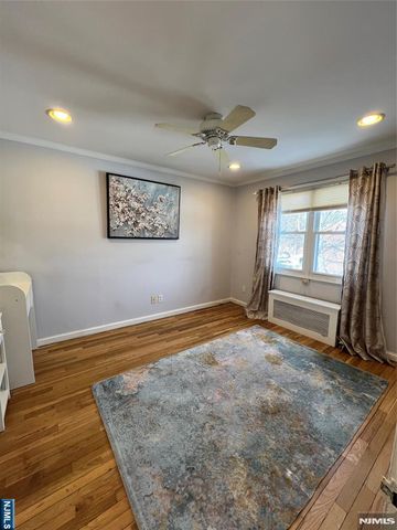 134B Hastings, Rutherford, NJ 07070