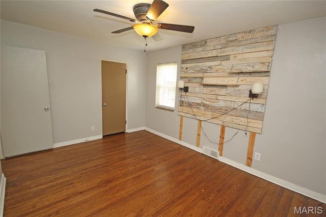 5477 Oleatha Avenue, St Louis, MO 63139