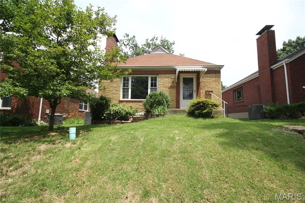 5477 Oleatha Avenue, St Louis, MO 63139
