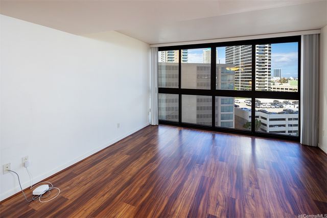 600 Queen Street 904, Honolulu, HI 96813