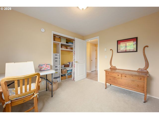 2154 PRINCETON Dr, Eugene, OR 97405